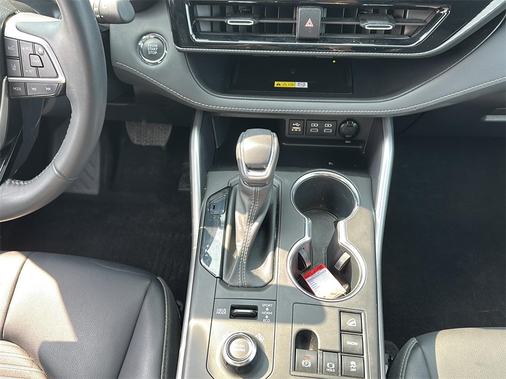 2023 Toyota Highlander XSE photo 9
