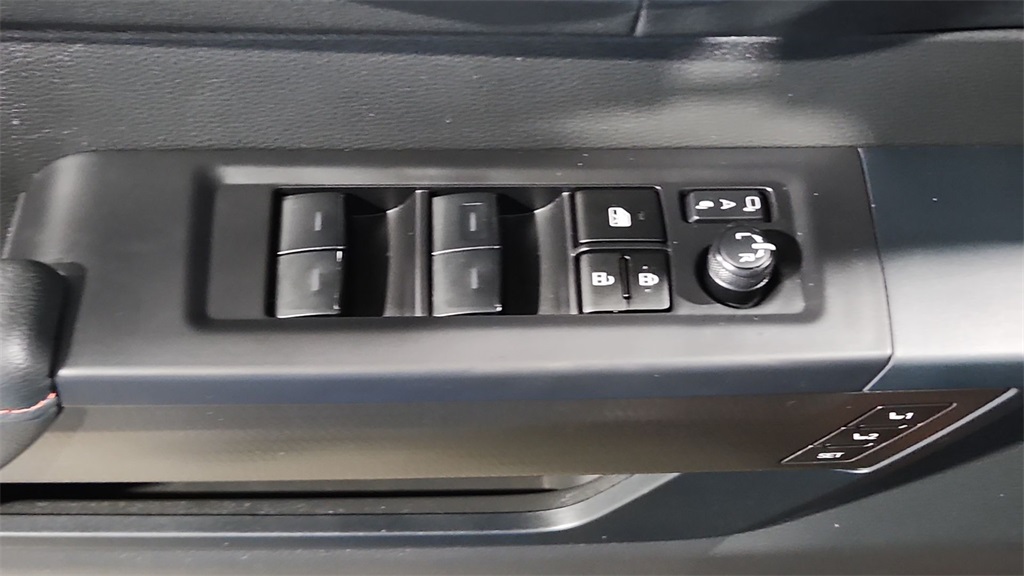 2024 Toyota Sequoia TRD Pro photo 17