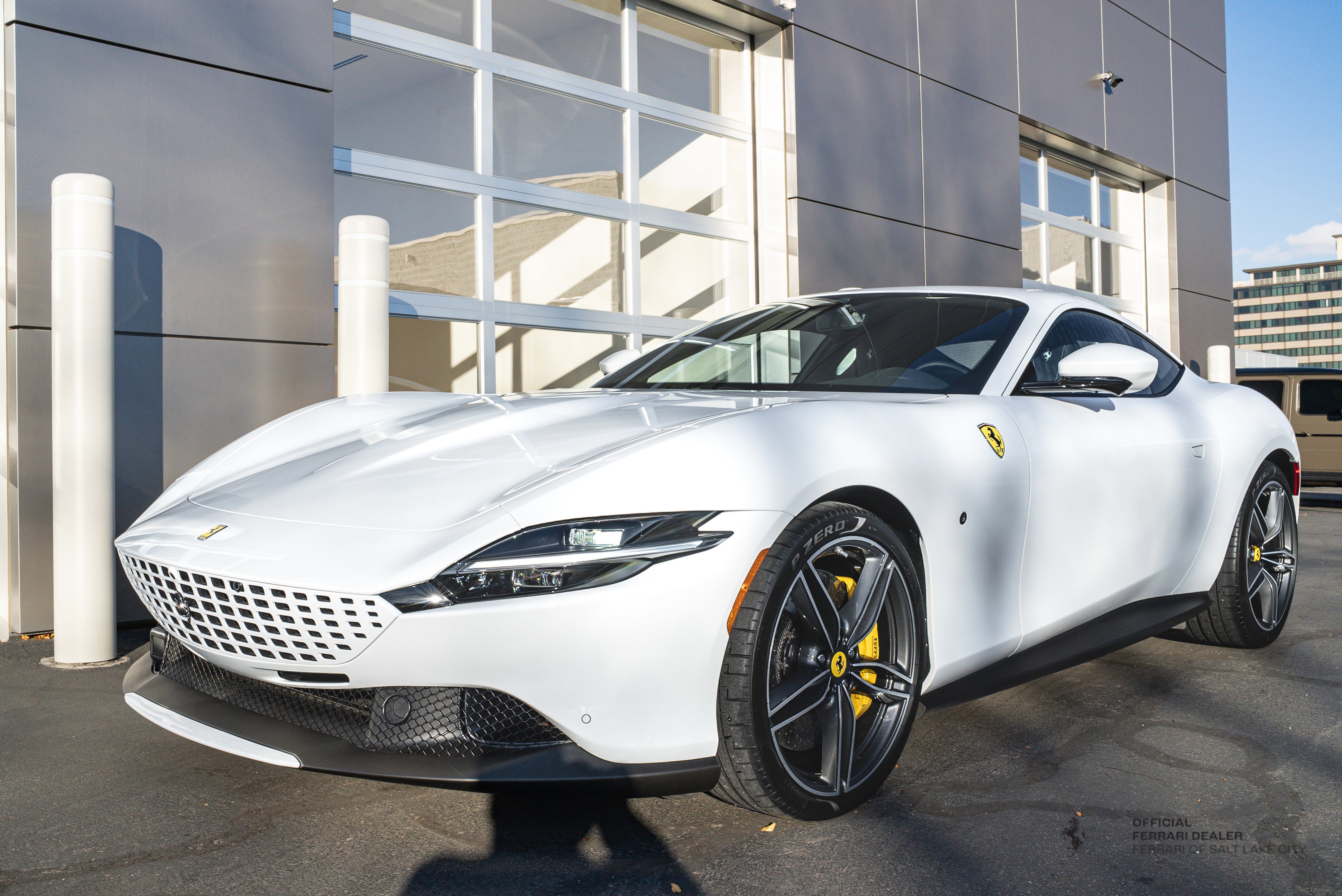 2022 Ferrari Roma Base