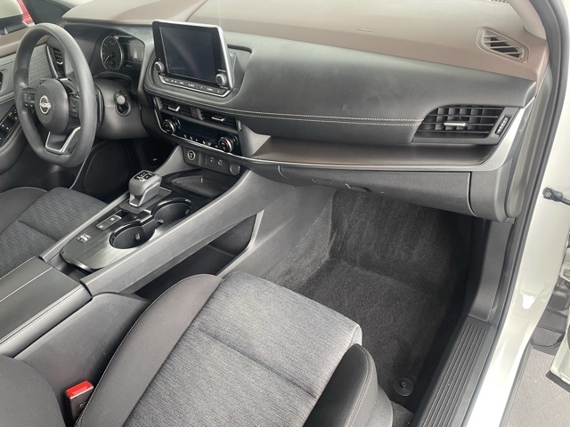 2023 Nissan Rogue SV photo 12