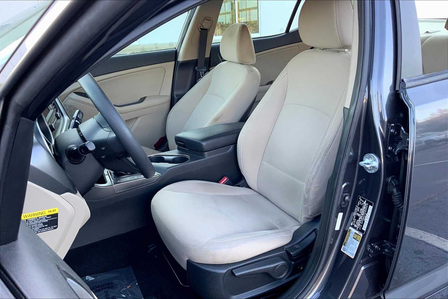 2015 Kia Optima LX photo 7