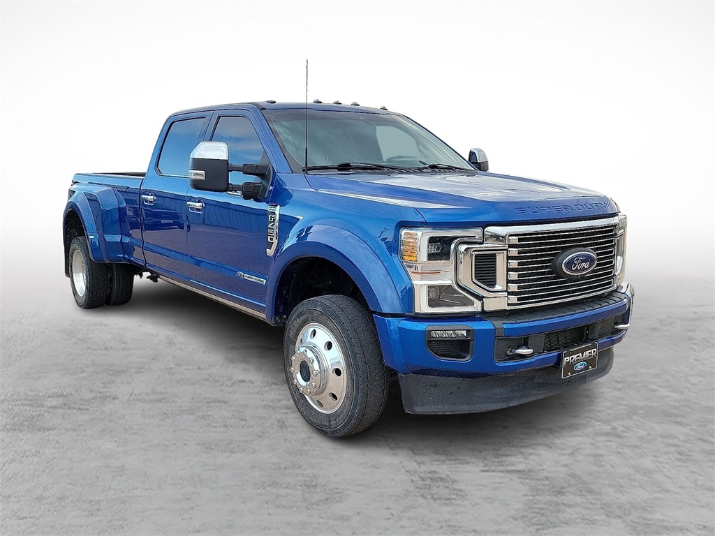 2022 Ford F-450 Super Duty Platinum's photo