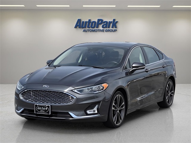 2020 Ford Fusion Titanium photo 3