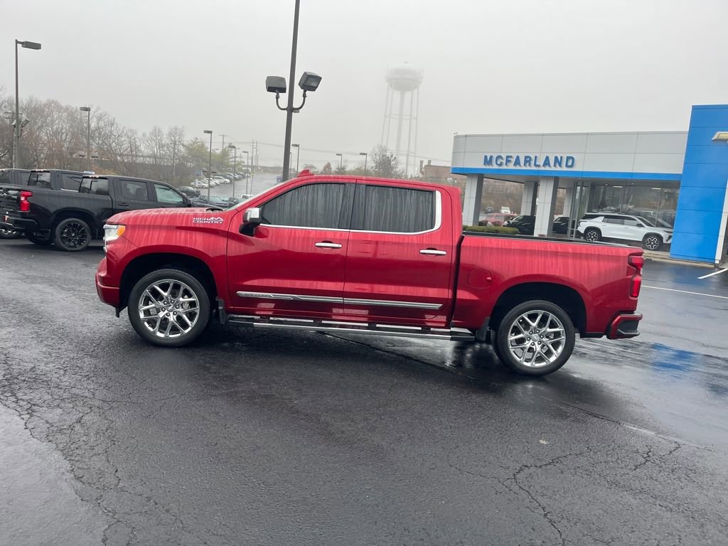 2023 Chevrolet Silverado 1500 High Country photo 2