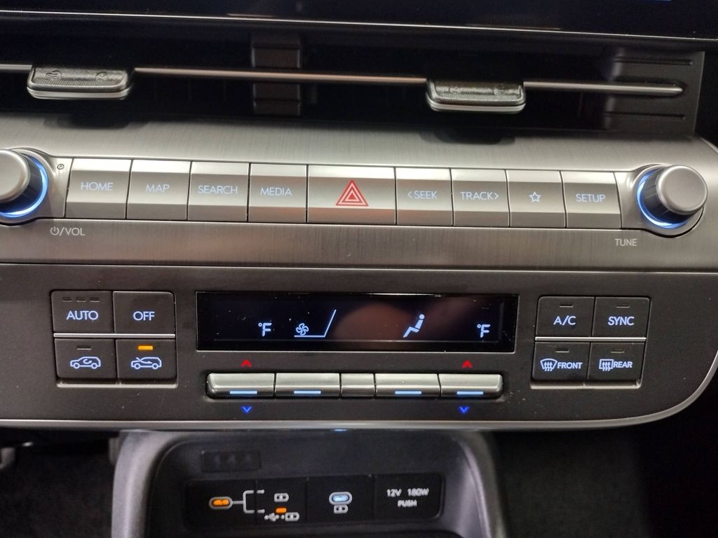 2024 Hyundai Kona SEL photo 26