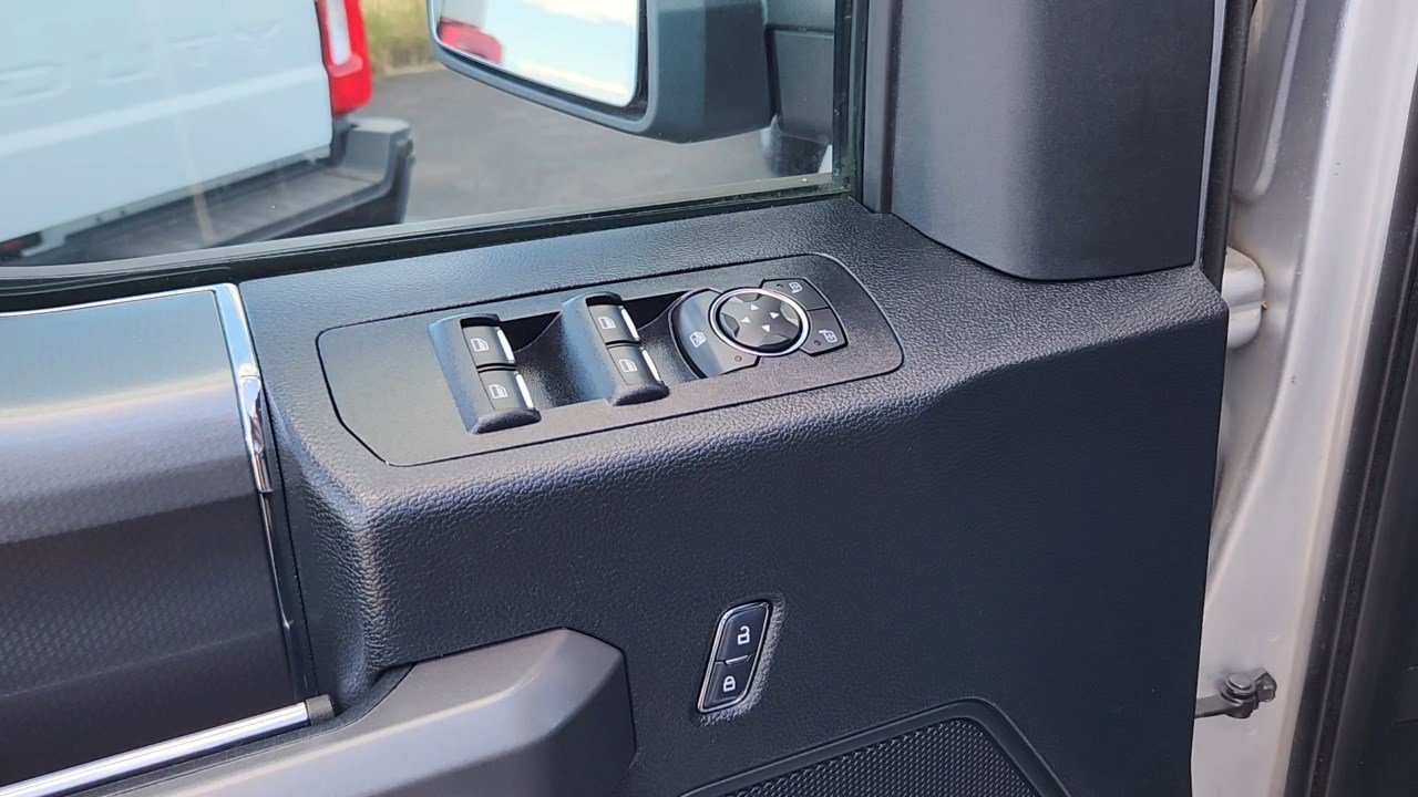 2017 Ford F-150 XLT photo 7