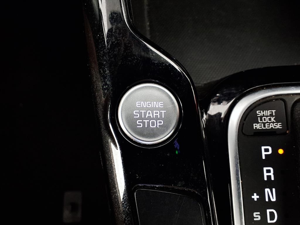 2023 Kia Soul GT-Line photo 17