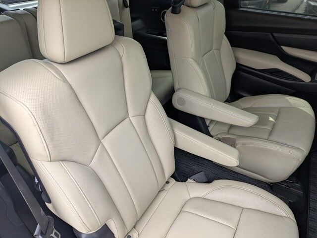 2019 Subaru Ascent Limited photo 32