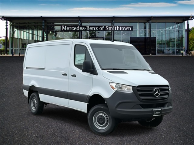 2024 Mercedes-Benz Sprinter Cargo Van Base's photo