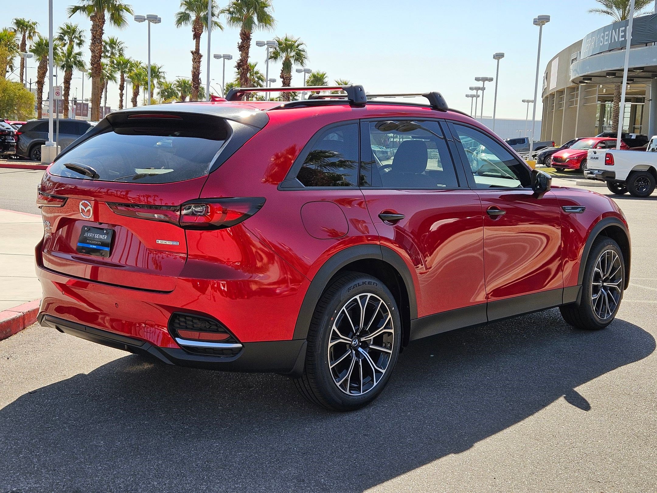 2025 Mazda CX-70 Plug-in Hybrid Premium photo 5
