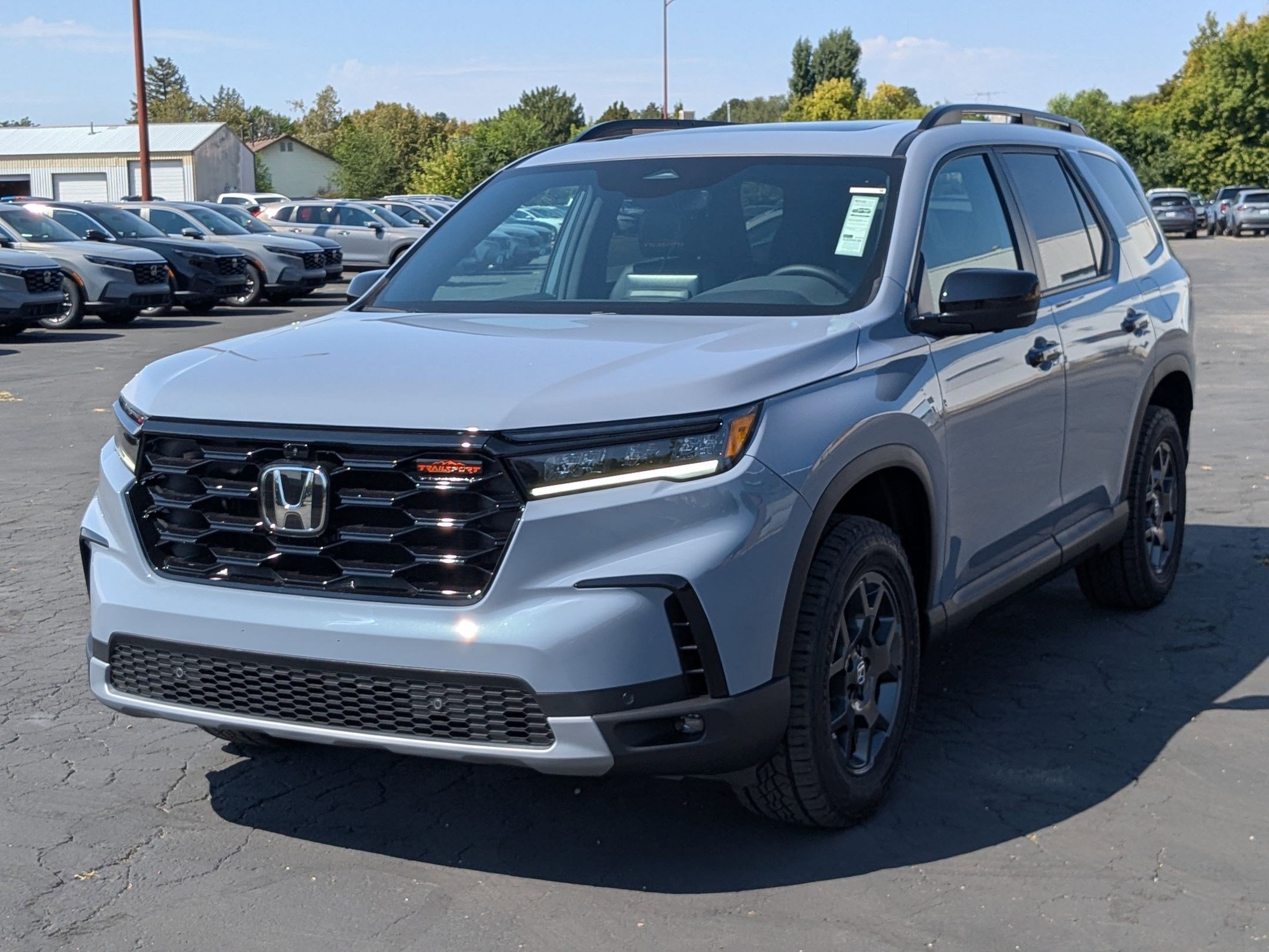 2025 Honda Pilot TrailSport photo 7