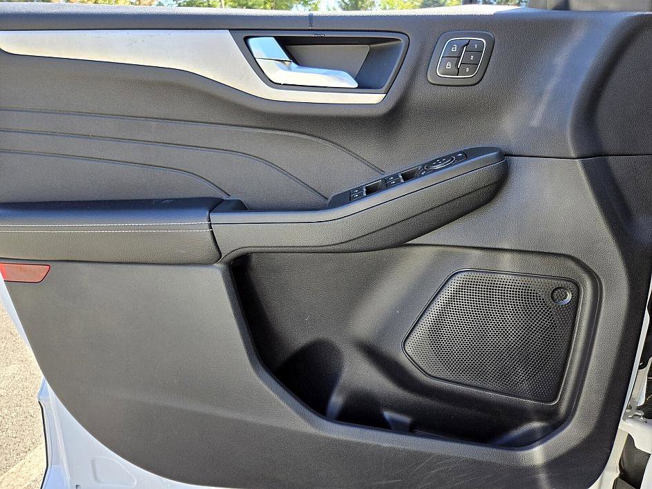 2022 Ford Escape SEL photo 27