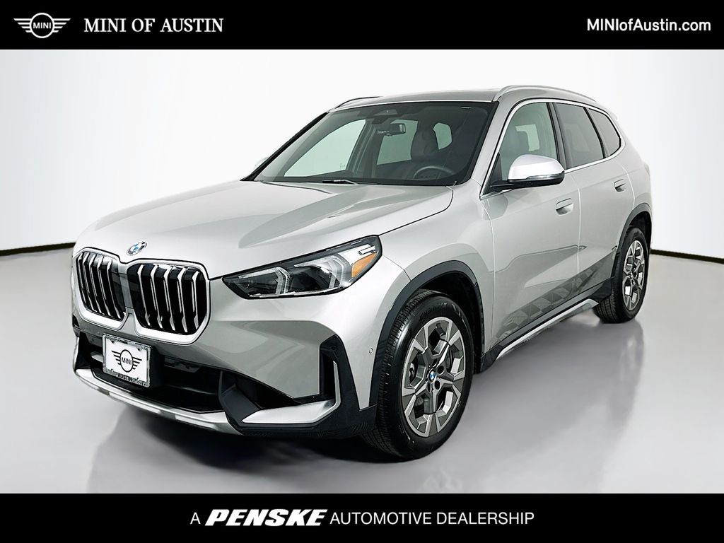 2024 BMW X1 28i's photo