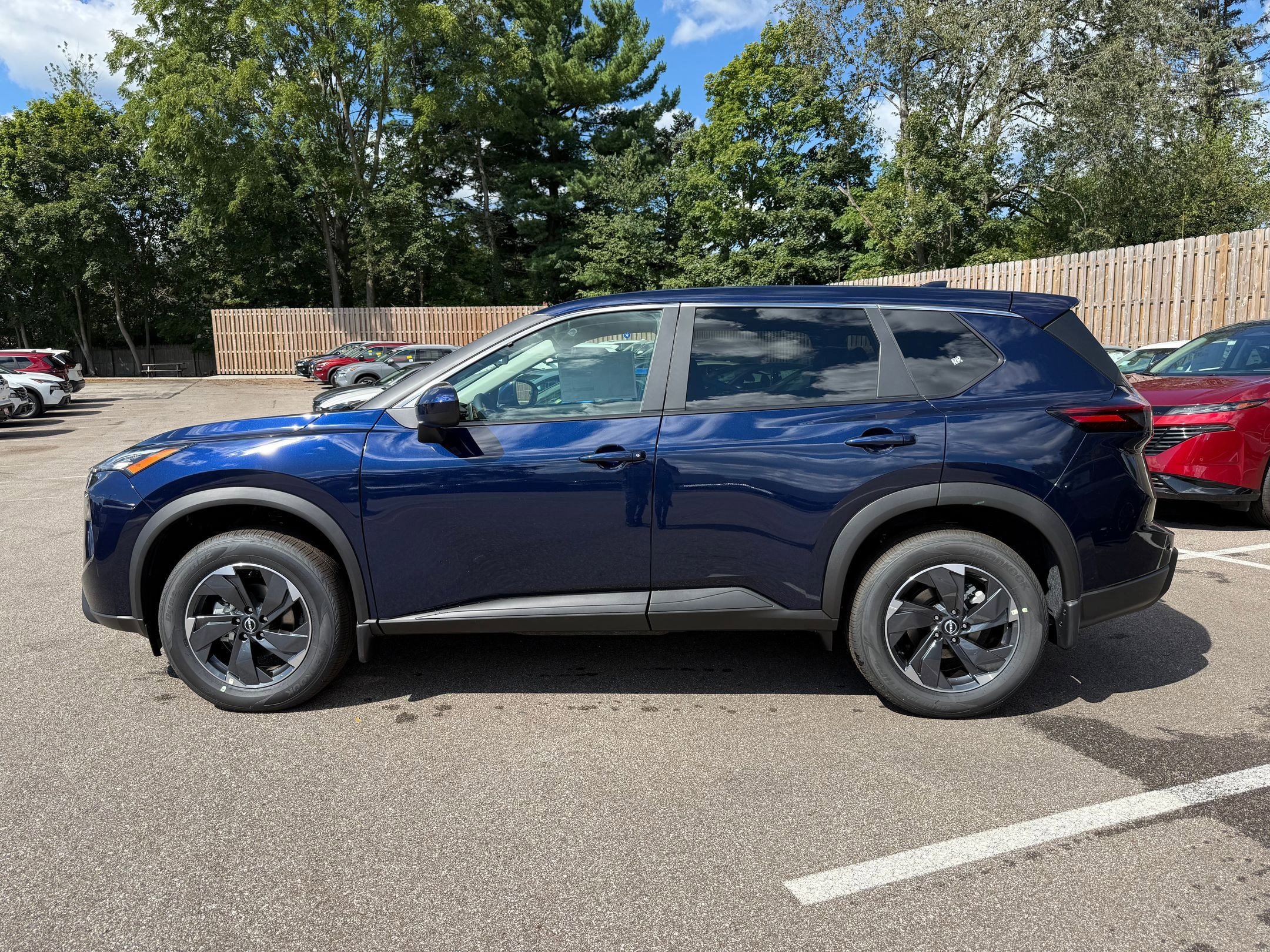 2026 Nissan Rogue SV photo 3