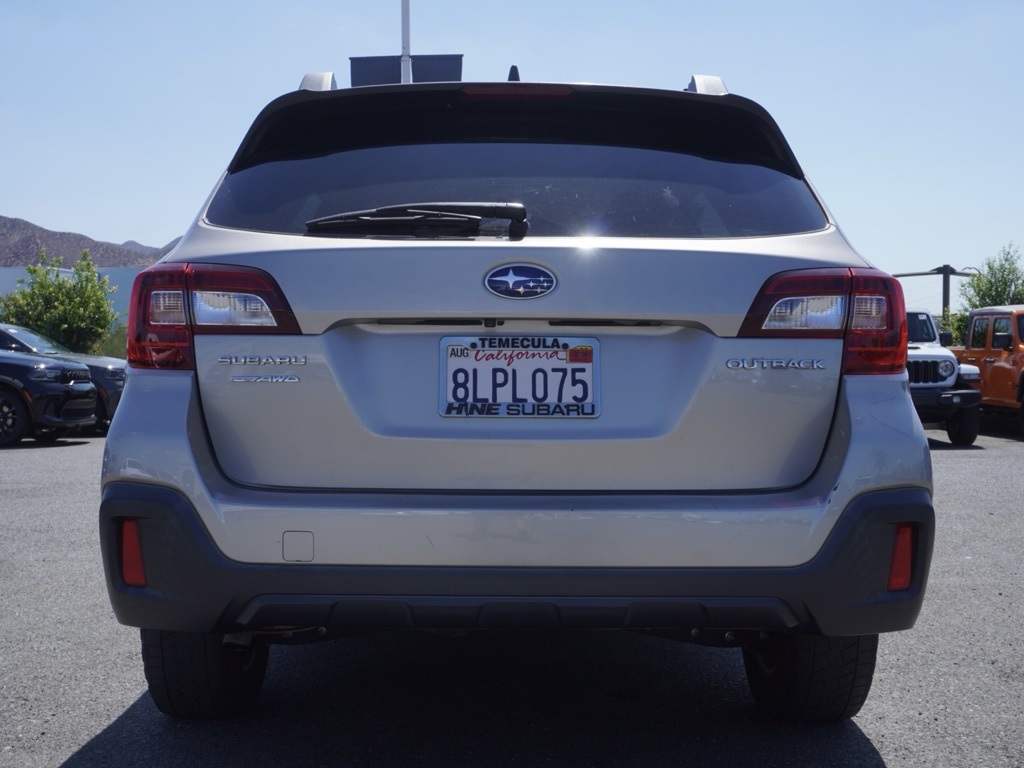 2019 Subaru Outback 2.5i Premium photo 4