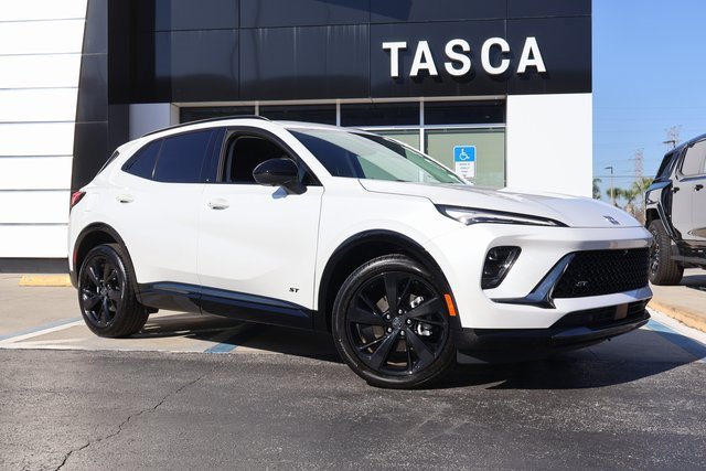 2025 Buick Envision Sport Touring's photo