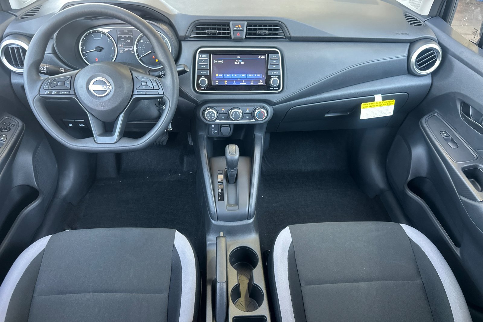 2025 Nissan Versa S photo 10
