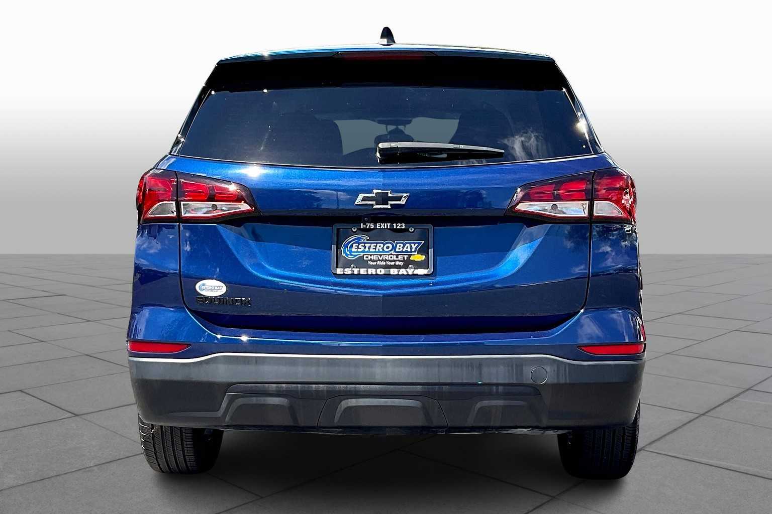 2023 Chevrolet Equinox LS photo 4
