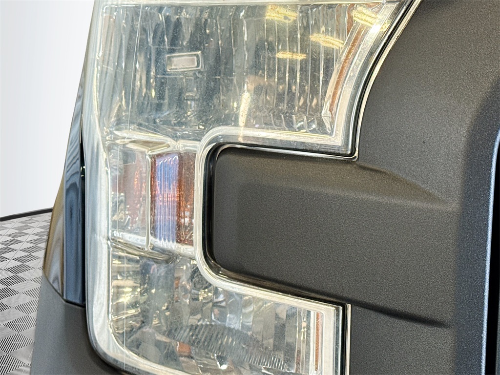 2016 Ford F-150 XL photo 11