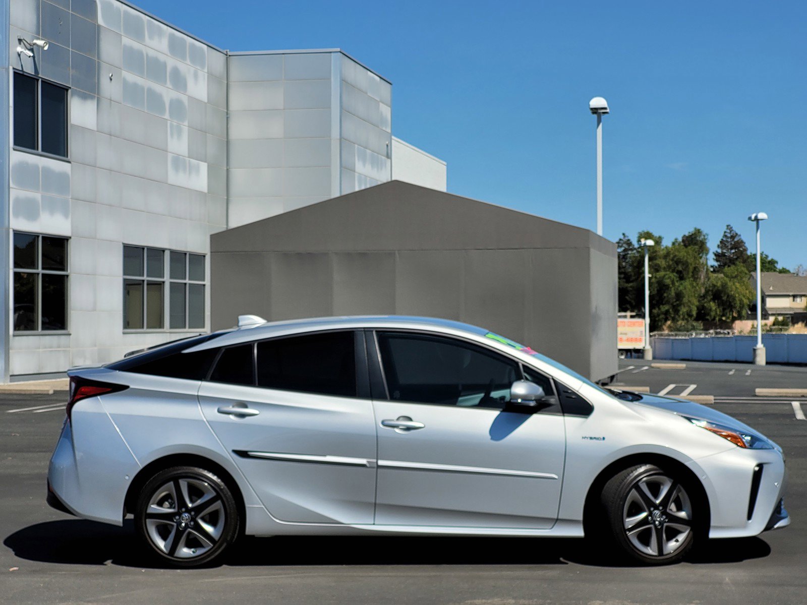 2021 Toyota Prius Limited photo 2