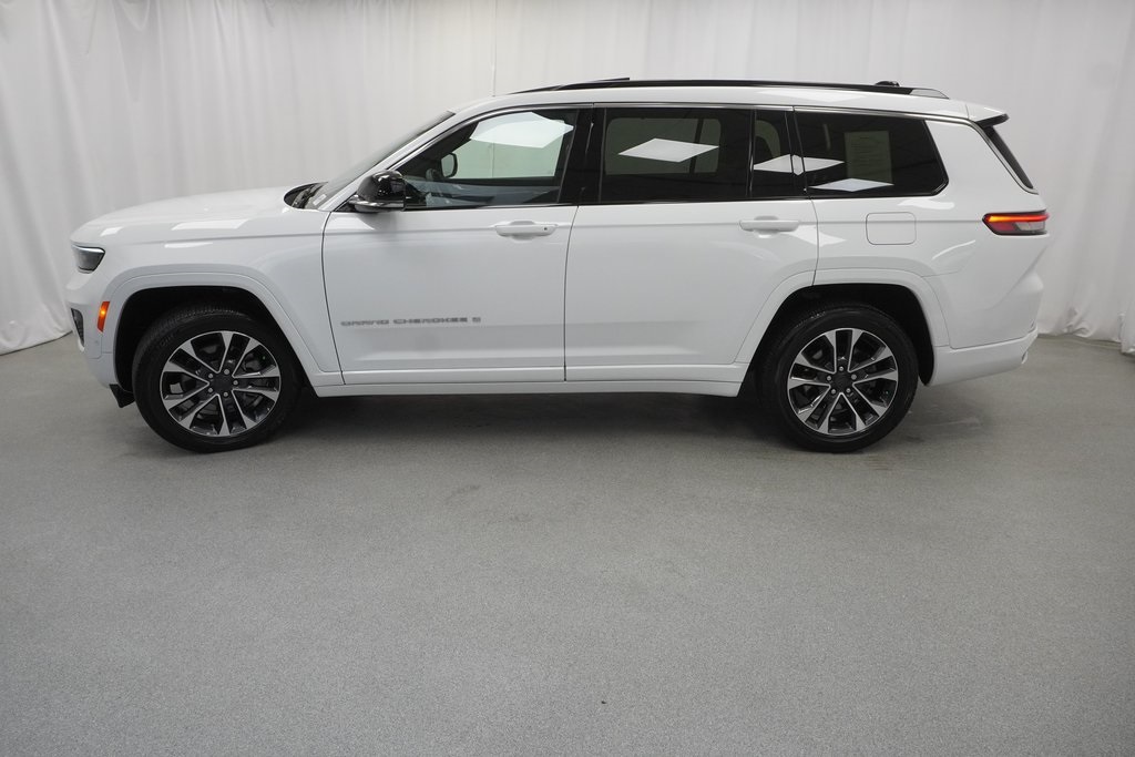 2024 Jeep Grand Cherokee Overland photo 13