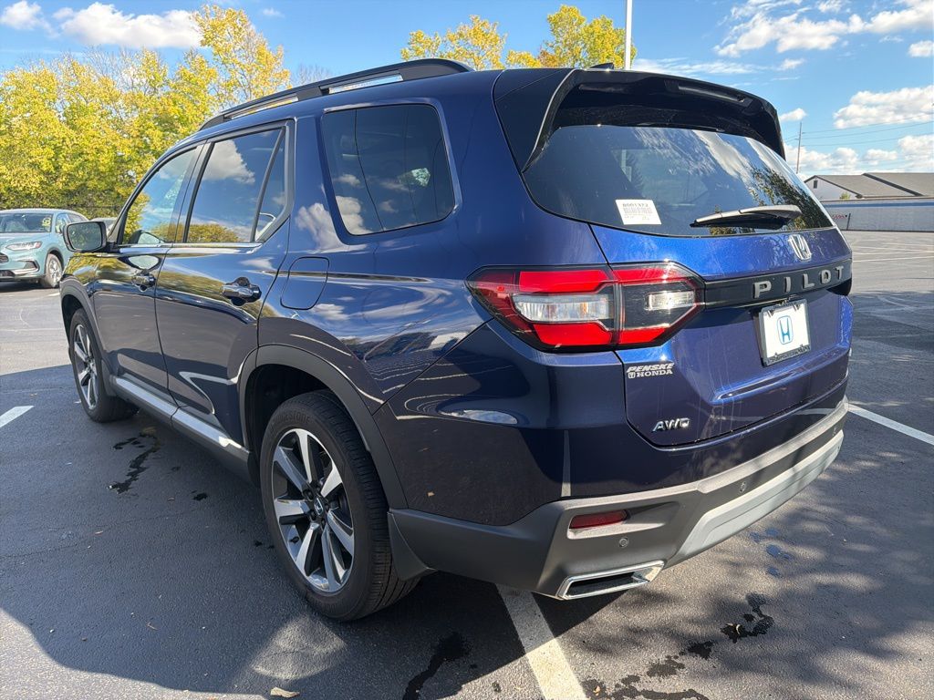 2023 Honda Pilot Elite photo 3