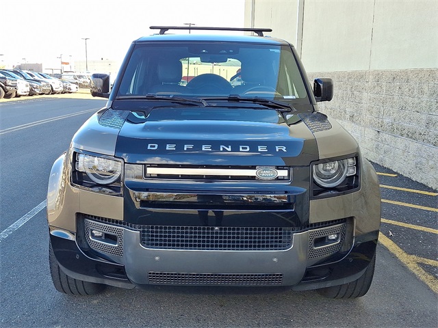 2023 Land Rover Defender 110 X photo 3