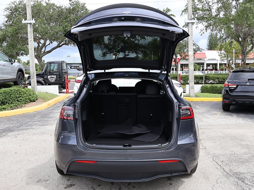 2022 Tesla Model Y Performance photo 16