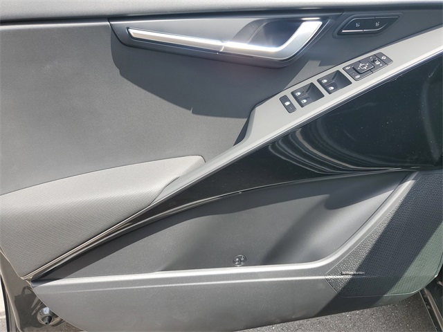 2025 Kia Niro Plug-In Hybrid SX photo 16