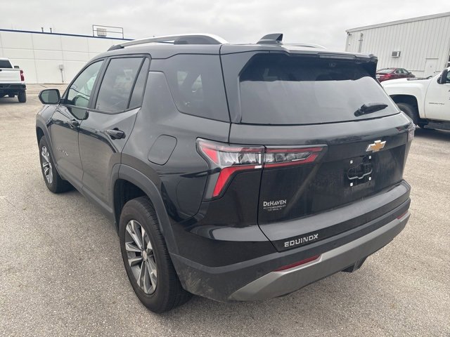 2025 Chevrolet Equinox LT photo 4