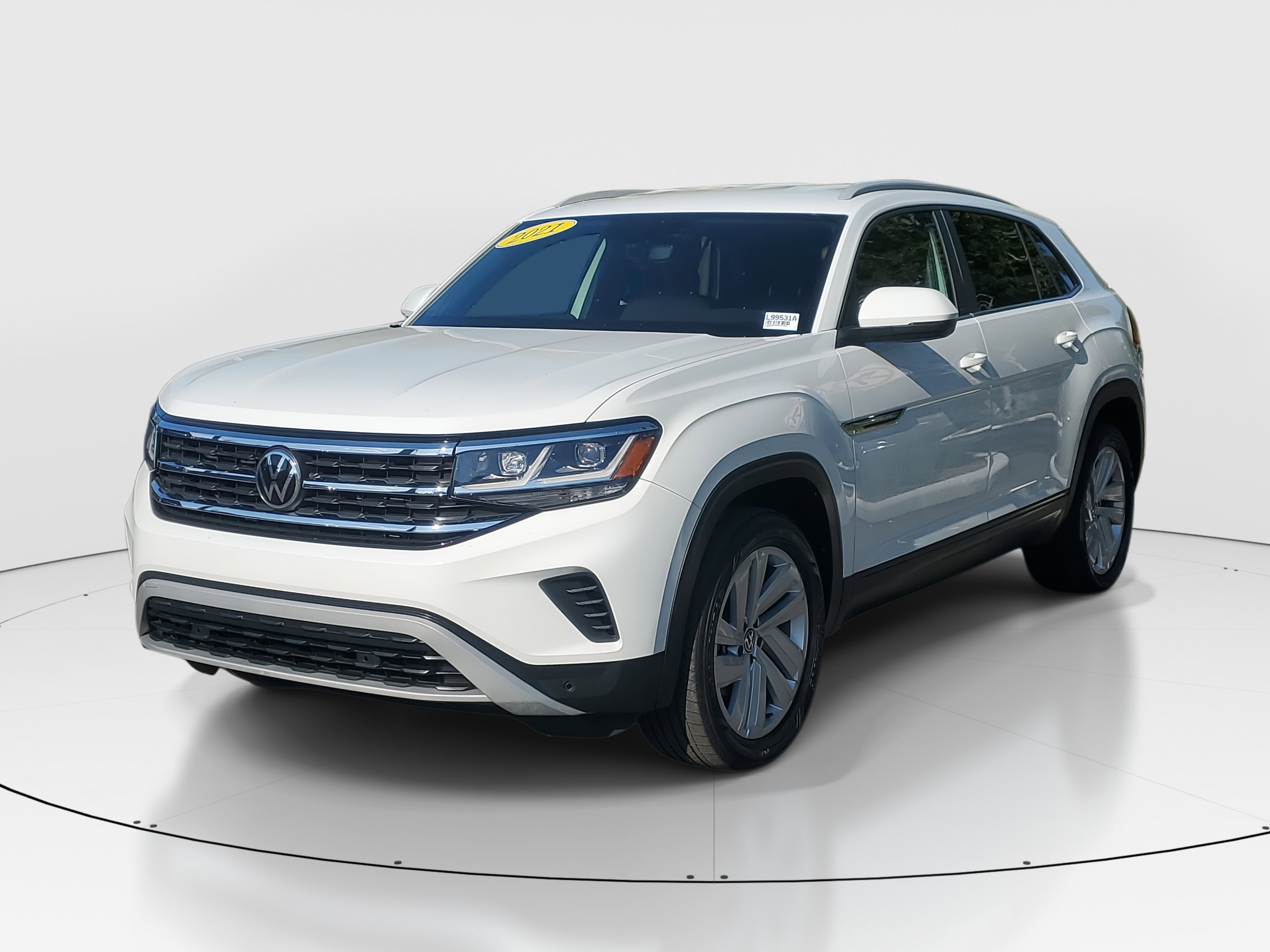 2021 Volkswagen Atlas Cross Sport SE Technology photo 2