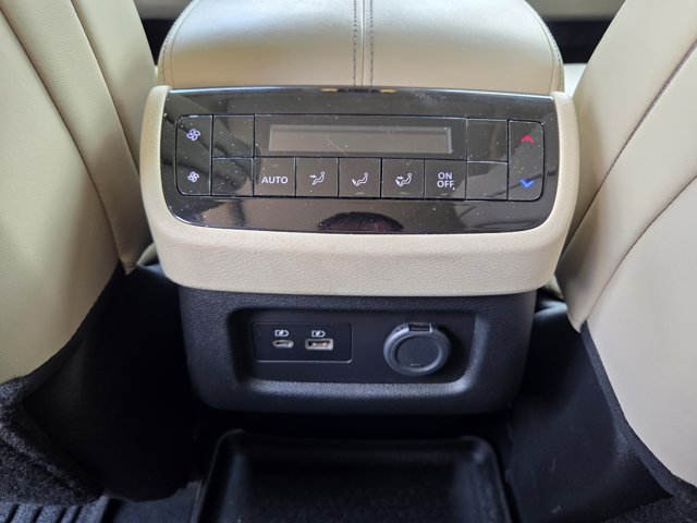 2023 Infiniti QX60 Luxe photo 30