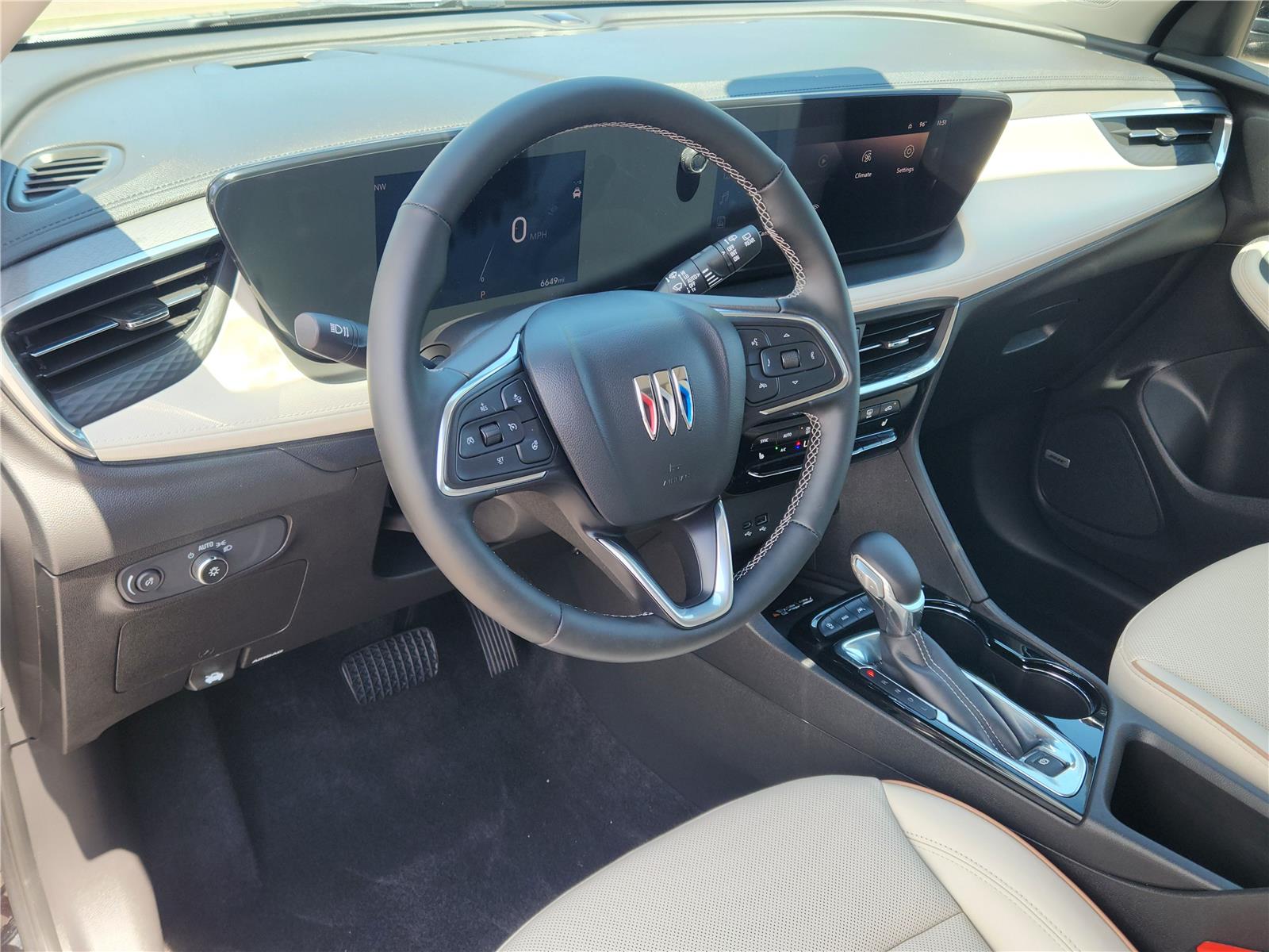 2024 Buick Encore GX Avenir photo 8