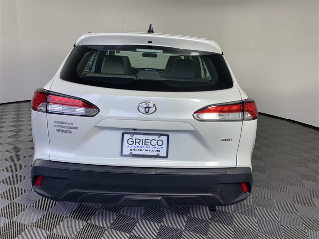 2023 Toyota Corolla Cross L photo 4