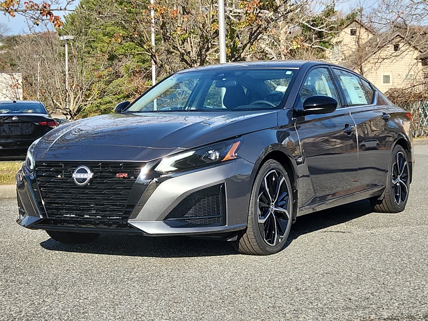 2025 Nissan Altima SR's photo