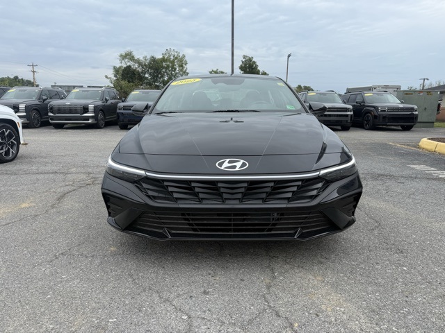 2025 Hyundai Elantra Hybrid SEL Sport photo 8