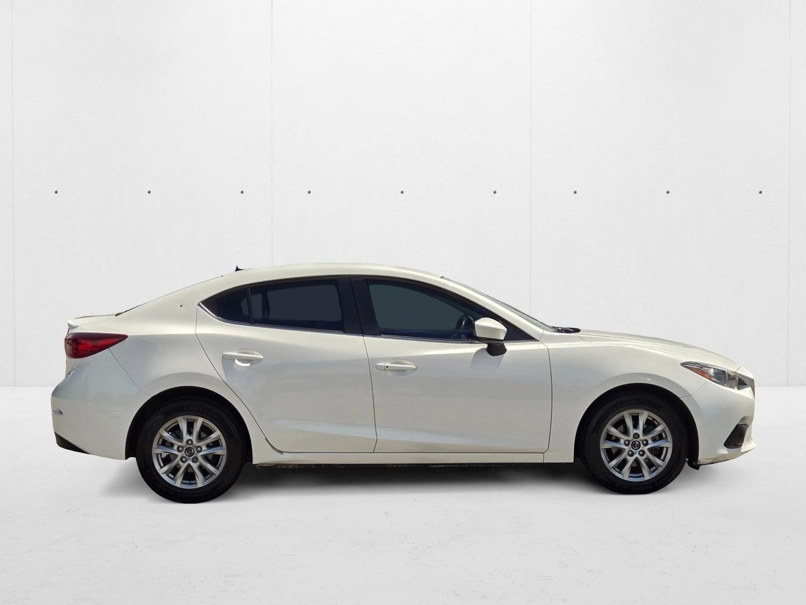 2015 Mazda Mazda3 Touring photo 4