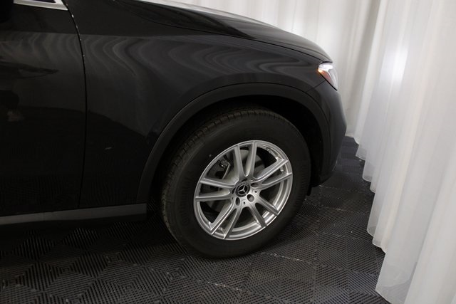 2025 Mercedes Benz GLC 300 4MATIC photo 10