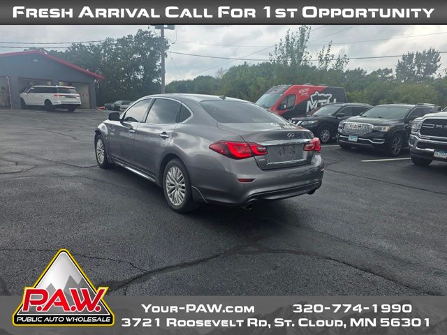 2015 Infiniti Q70L photo 5