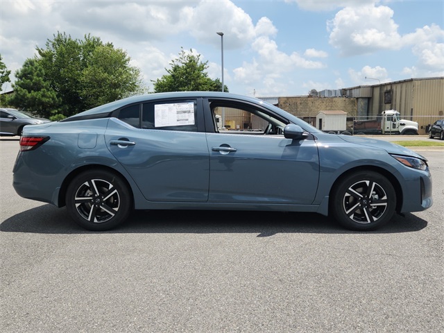 2025 Nissan Sentra SV photo 2