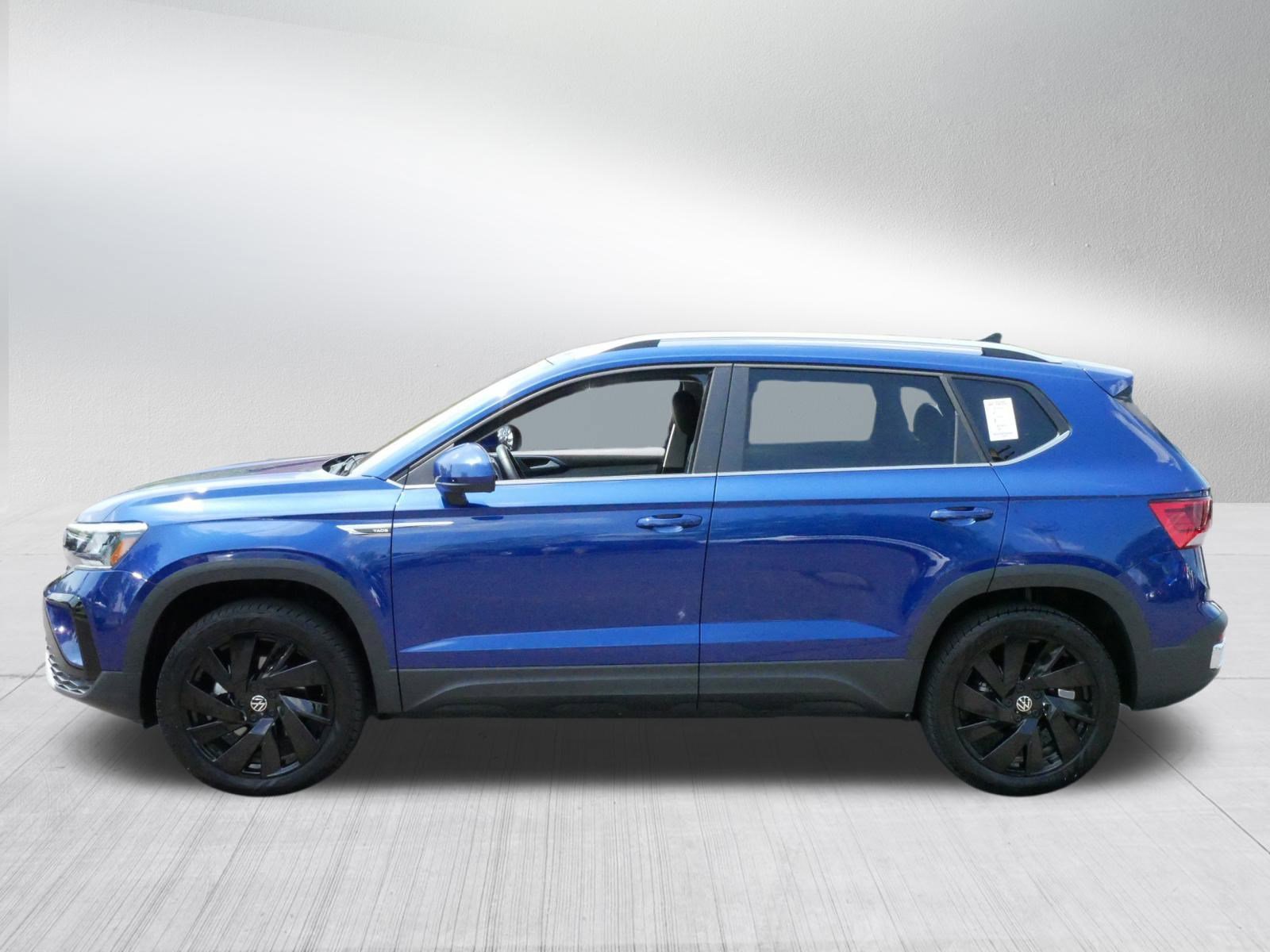 2024 Volkswagen Taos SE photo 4