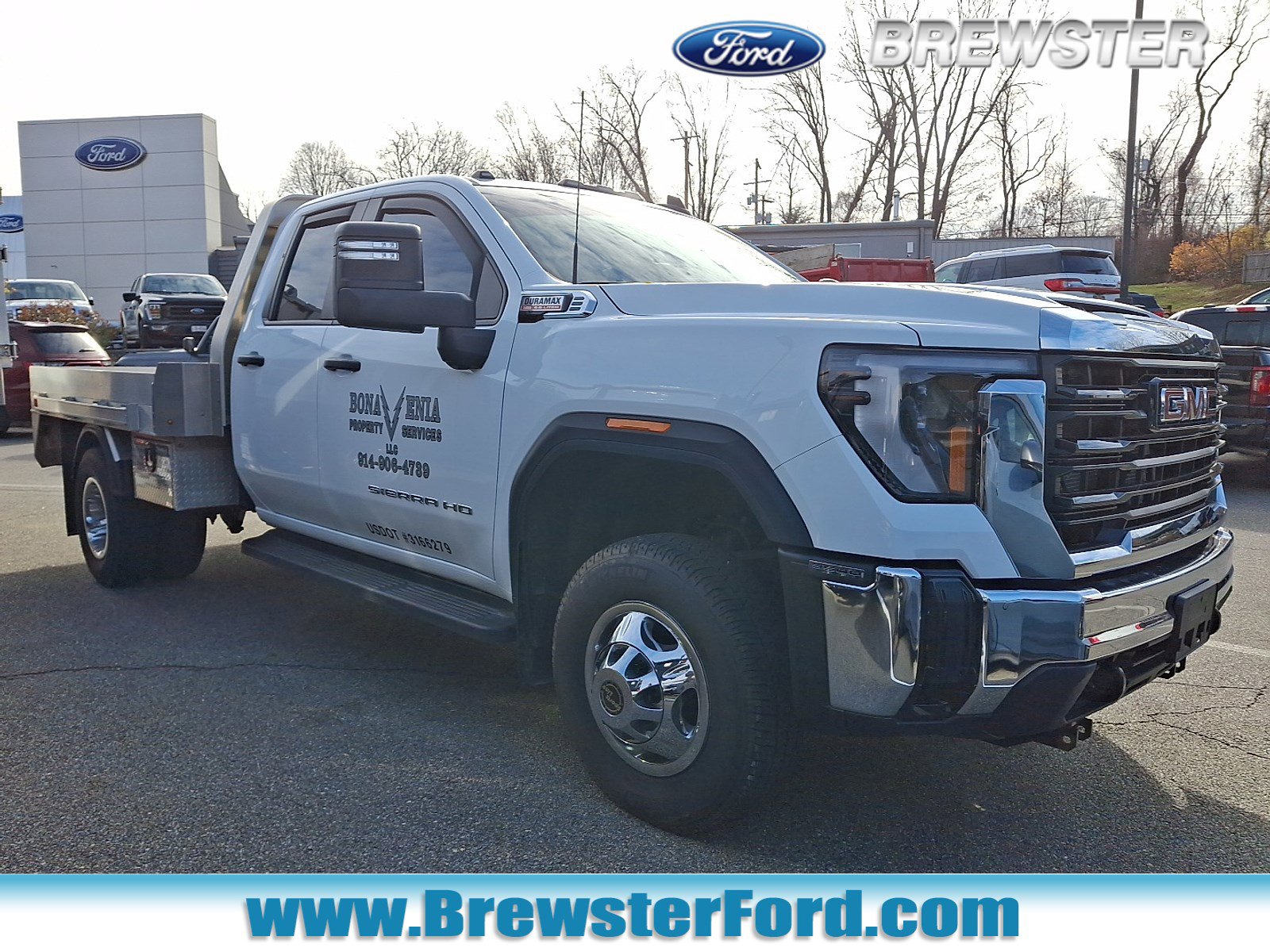2024 GMC Sierra 3500HD Pro's photo