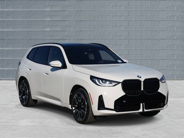2026 BMW X3 30's photo