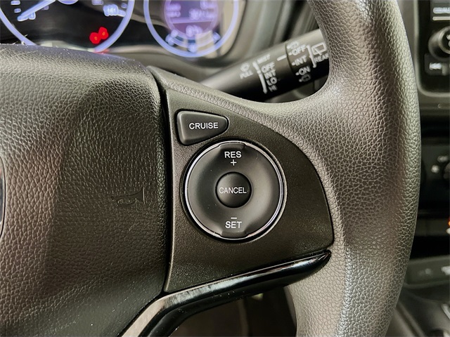 2017 Honda HR-V LX photo 28