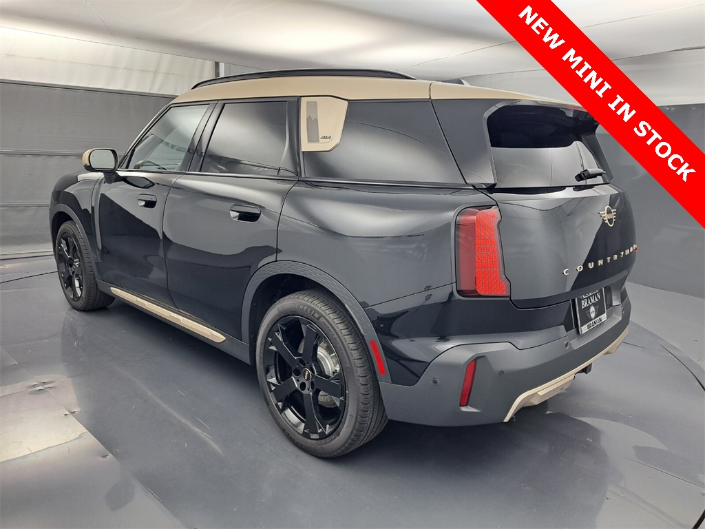 2025 Mini Countryman S ALL4 Iconic photo 5