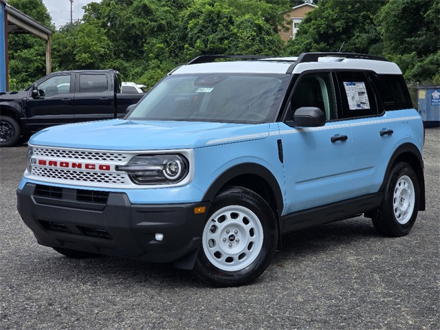 2025 Ford Bronco Sport Heritage photo 2