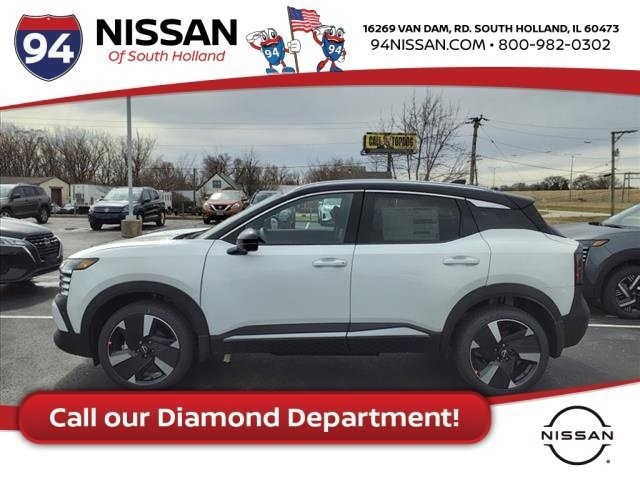 2025 Nissan Kicks SR photo 3