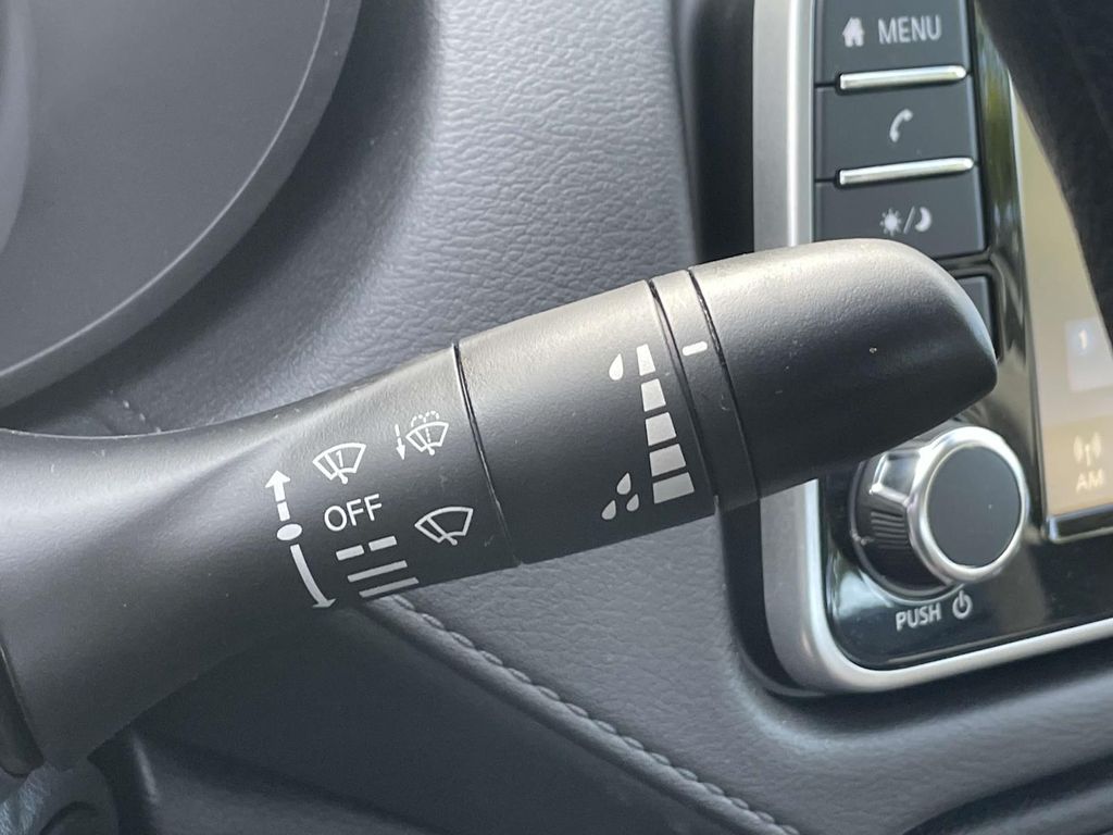 2025 Nissan Versa S photo 16