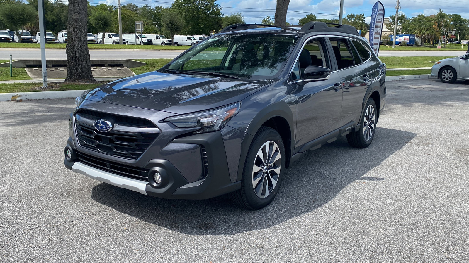 2025 Subaru Outback Limited photo 3
