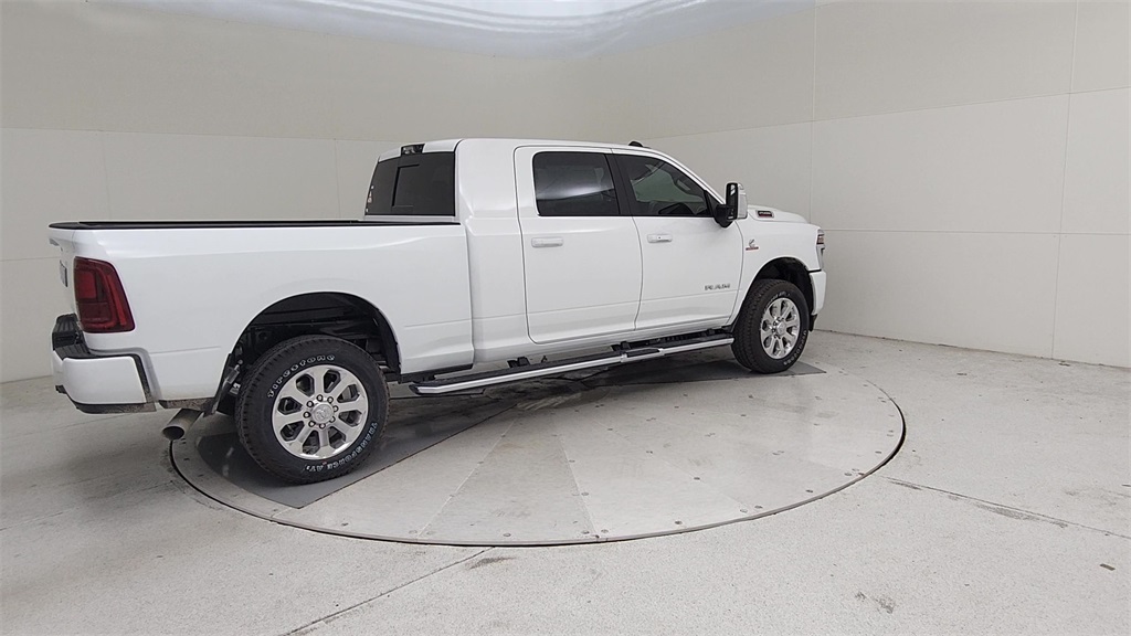 2026 Ram 2500 Laramie photo 15